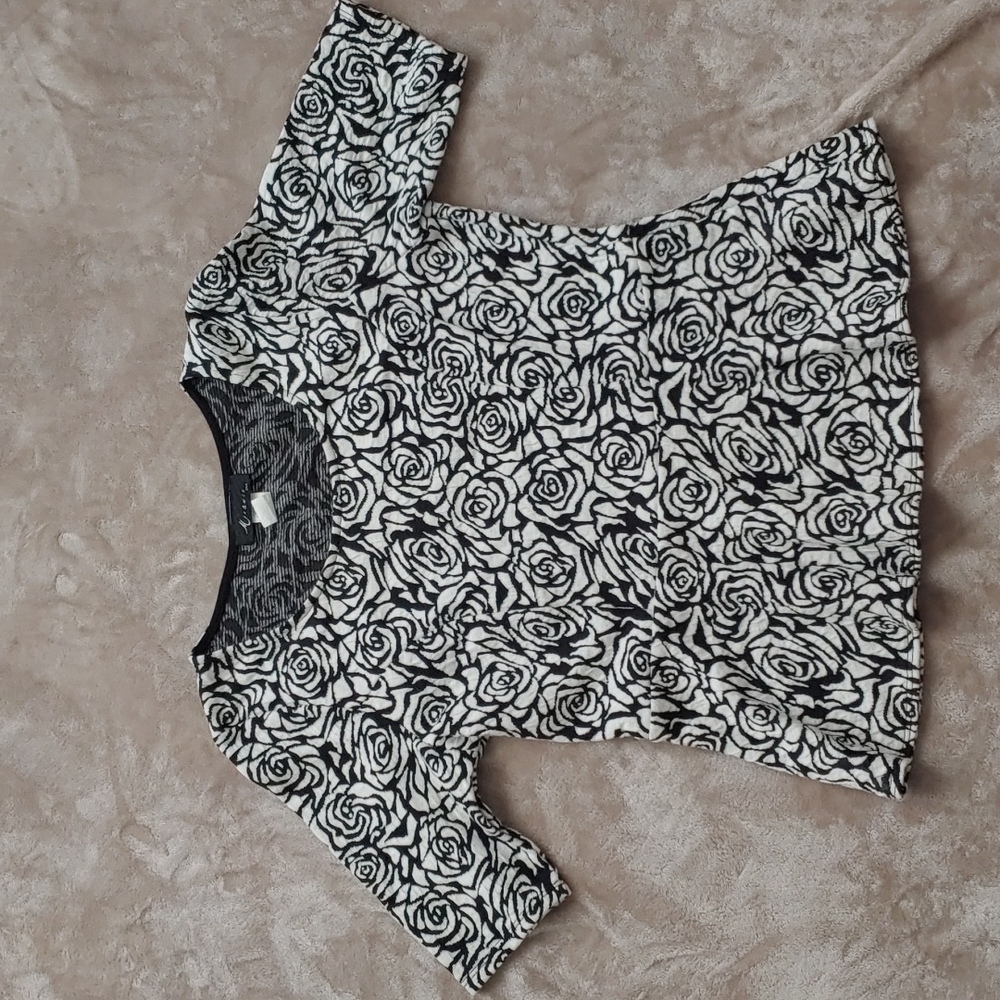Black and White Short Sleeve Top